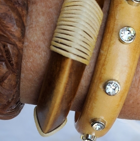 Vintage Wood bangle trio - Picture 6 of 9
